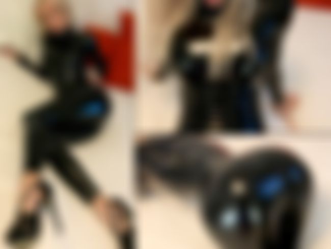 CandyXS Porno Video: LATEXfi** - Macht es dich auch immer noch so geil?!